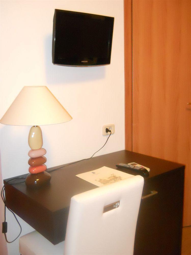 Gemini Camere E Suites Grosseto Luaran gambar